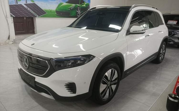 
								2025 Mercedes-Benz EQB 2WD 5-Seater – White full									