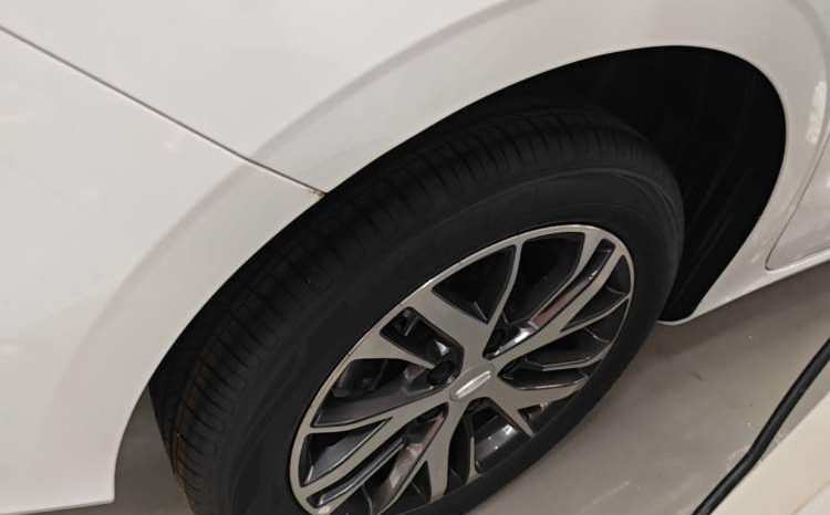 
								2026 Geely Auto Emgrand 4th Generation 4 Millionth Anniversary Edition 1.5L Manual Comfortable Edition – White full									