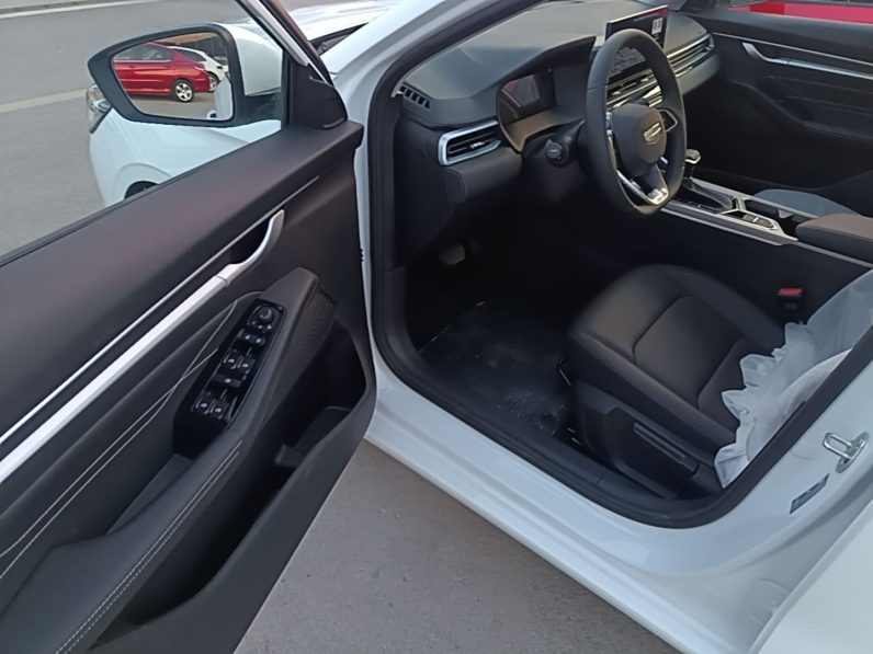 
								2026 Geely Auto Emgrand 1.5L CVT Creative Edition – White full									