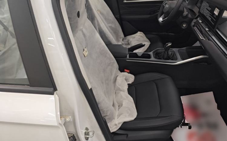 
								2026 Geely Auto Emgrand 4th Generation 4 Millionth Anniversary Edition 1.5L Manual Comfortable Edition – White full									