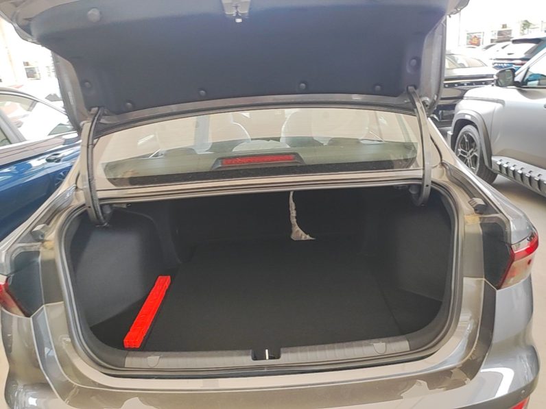 
								2026 Geely Auto Emgrand 4th Generation 4 Millionth Anniversary Edition 1.5L CVT Feiyue Edition – Dark Grey full									