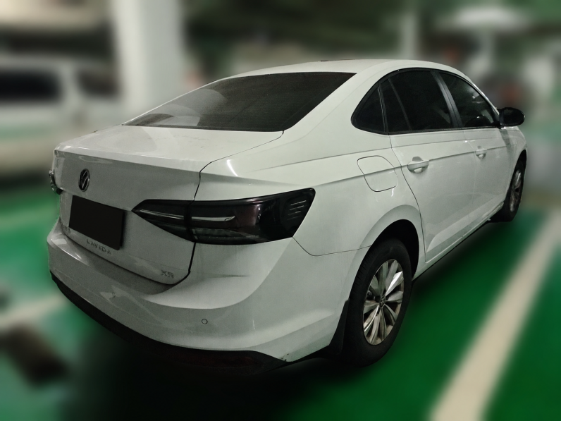 
								2021 Volkswagen Lavida 1.5L Automatic Comfort Edition – White full									