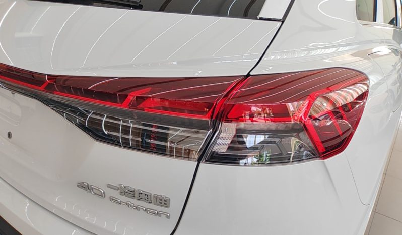 
								Audi Q4 e-tron 2024 40 e-tron Adventure Edition full									