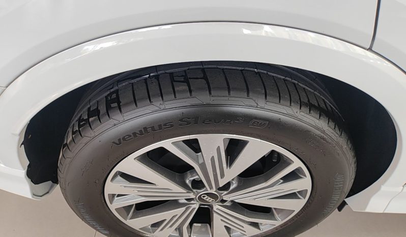 
								Audi Q4 e-tron 2024 40 e-tron Adventure Edition full									