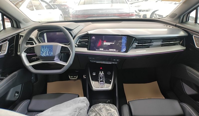 
								Audi Q4 e-tron 2024 40 e-tron Adventure Edition full									