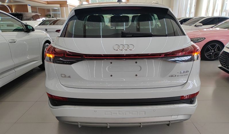 
								Audi Q4 e-tron 2024 40 e-tron Adventure Edition full									