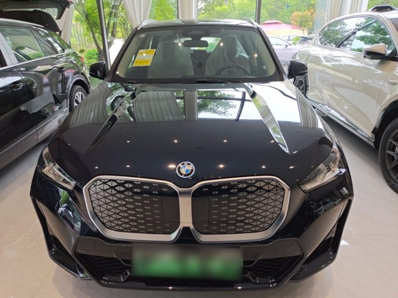 
								BMW iX1 2026 Model, eDrive25L X Design Package full									