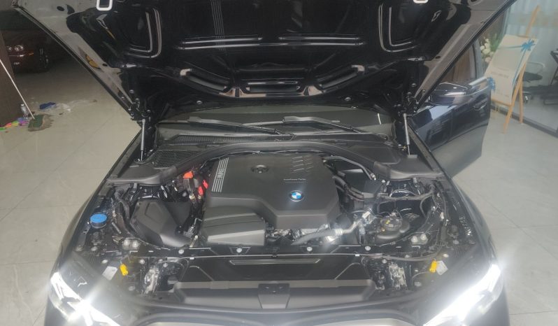 
								BMW 3 Series 2026 325i M Sport Package full									