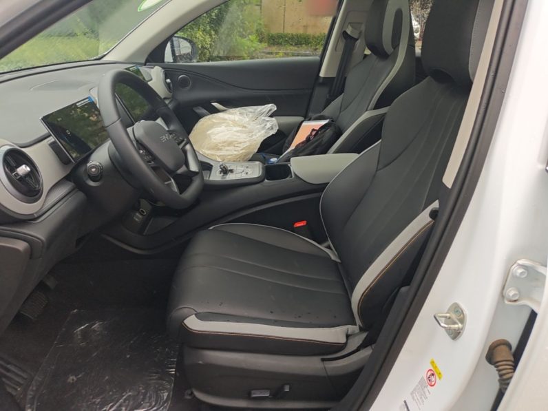 
								BYD Sealion 05 DM-i 2025 DM-i 75KM Prestige Model full									