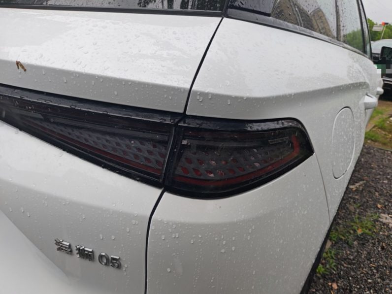 
								BYD Sealion 05 DM-i 2025 DM-i 75KM Prestige Model full									