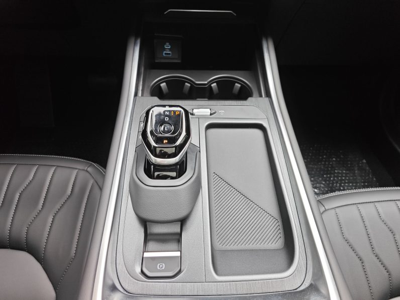 
								Ford Edge 2026 Model Explorer L 2.0T EcoBoost E Hybrid Two-Wheel Drive Seven-Seat Luxury full									