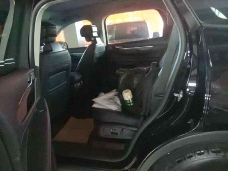 
								Ford Edge 2026 Model Explorer L 2.0T EcoBoost E Hybrid Two-Wheel Drive Seven-Seat Luxury full									
