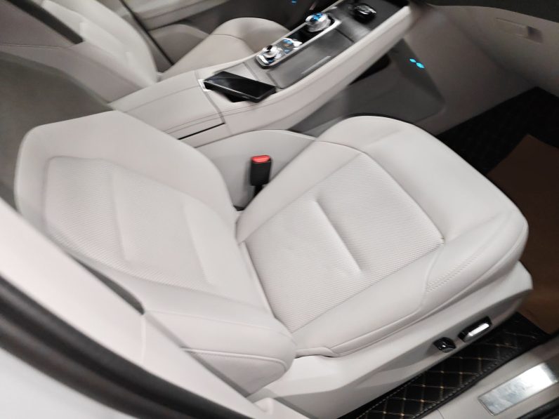 
								Ford Equator New Energy 2025 Luxury Edition full									