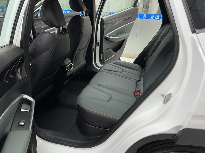 
								Geely Auto Emgrand X7 Sport 2024 1.5TD Smart Connect+ full									