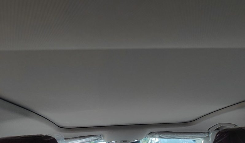 
								Hongqi H5 2026 Model 1.5T DCT Qi Yun Pro Edition full									