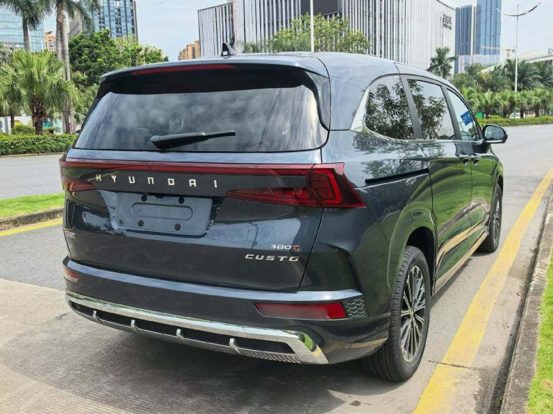 
								Hyundai Custo 2024 380TGDi TOP Premium SmartCare Flagship Edition full									