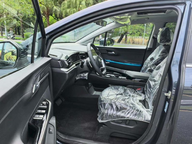 
								Hyundai Custo 2024 380TGDi TOP Premium SmartCare Flagship Edition full									
