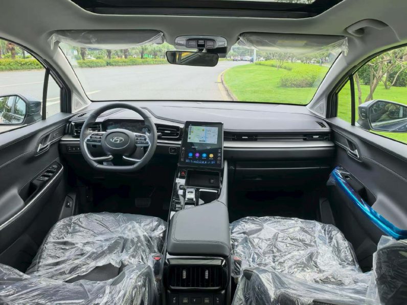 
								Hyundai Custo 2024 380TGDi TOP Premium SmartCare Flagship Edition full									