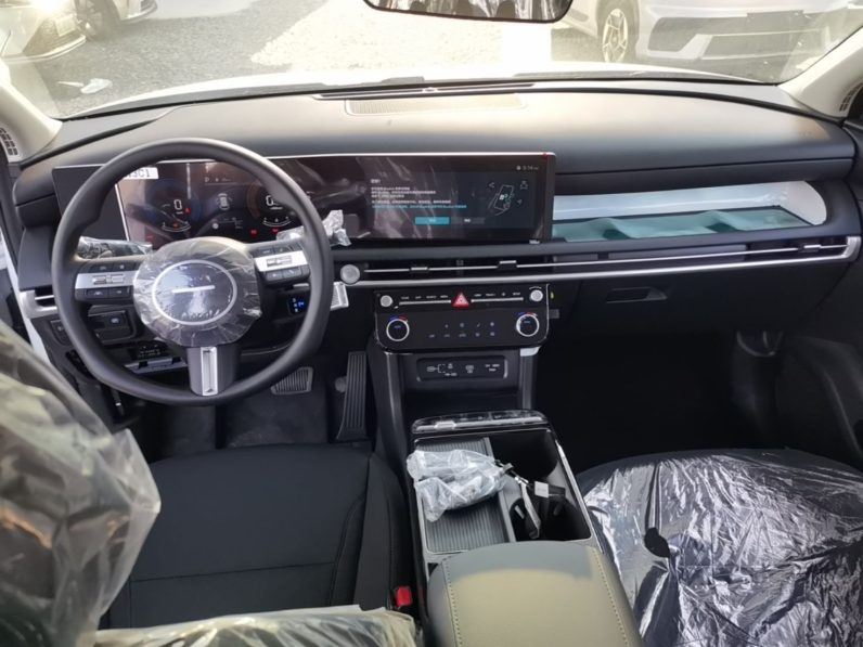
								Hyundai Tucson 2025 Tucson L 1.5T Elite Edition full									