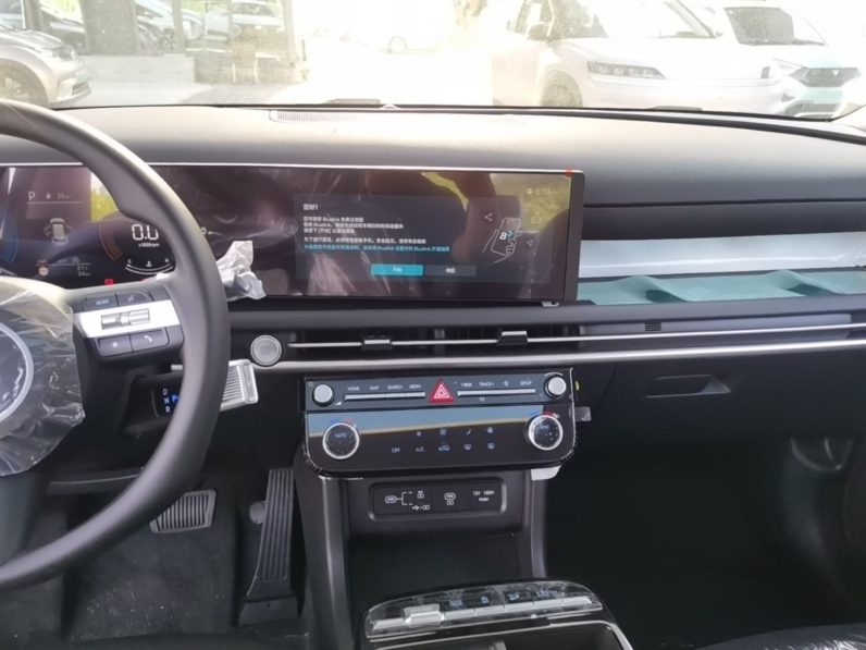 
								Hyundai Tucson 2025 Tucson L 1.5T Elite Edition full									