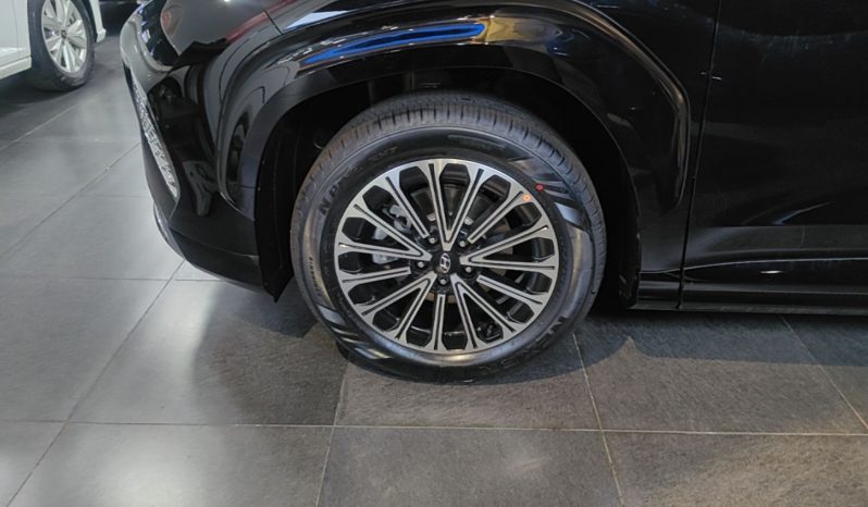 
								Hyundai Custo 2024 270TGDi LUX Prestige Edition full									