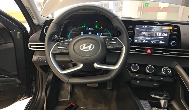 
								Hyundai Elantra 2023 1.5L CVT GLX Elite Edition full									