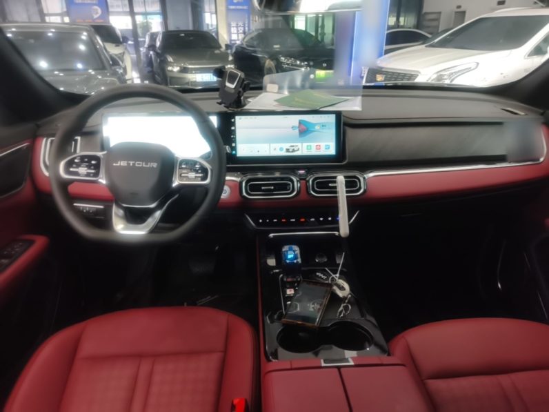 
								JETOUR X70 PLUS 2026 Model Champion Edition 1.5T DCT Comfort 7-seater full									