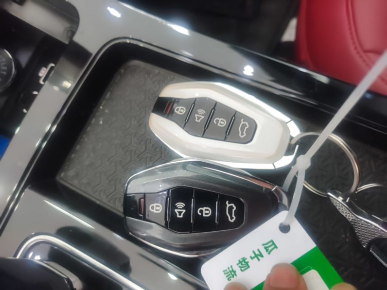 
								JETOUR X70 PLUS 2026 Model Champion Edition 1.5T DCT Comfort 7-seater full									