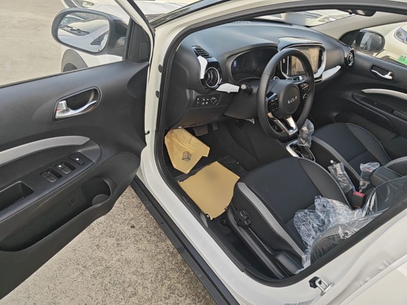 
								Kia kx1 Stonic 2026 Model 1.4L Sunroof Edition full									