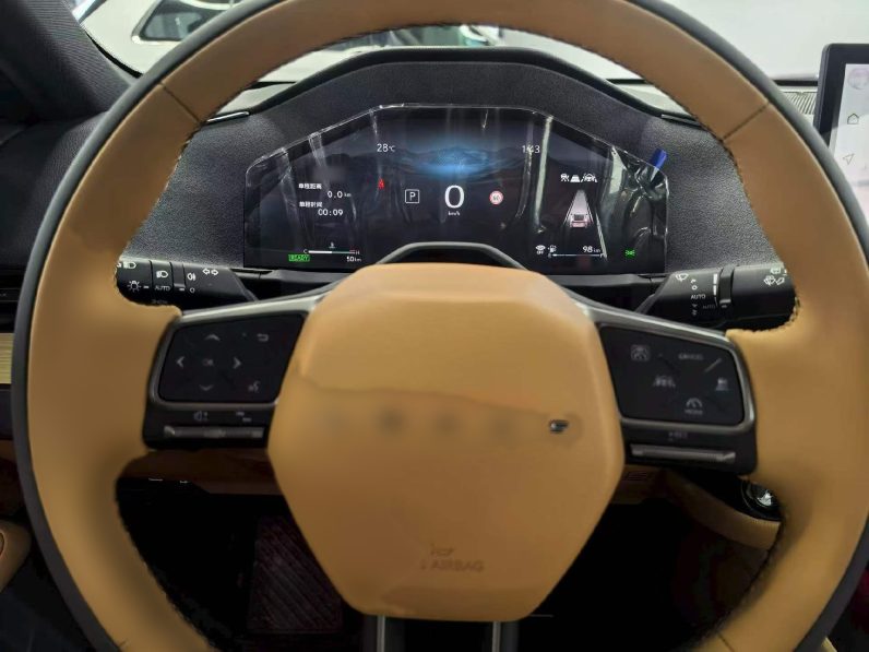 
								Lexus ES 2026 Model 300h Base Version full									