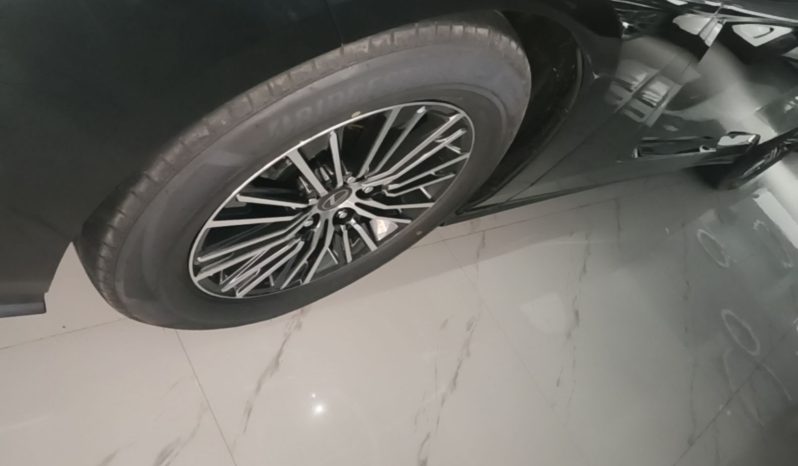 
								Lexus ES 2026 Model 300h Base Version full									