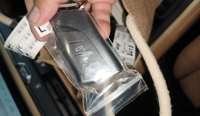
								Lexus ES 2026 Model 300h Base Version full									