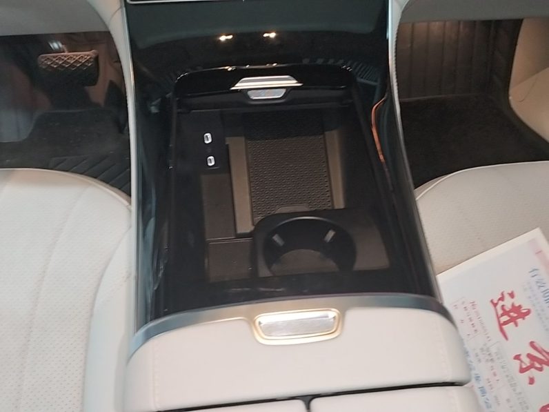 
								Mercedes-Benz EQE SUV 2023 500 4MATIC Special Edition full									