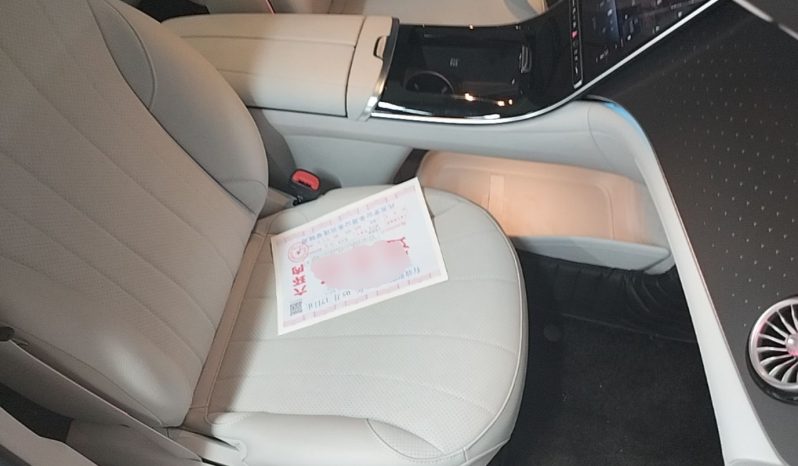 
								Mercedes-Benz EQE SUV 2023 500 4MATIC Special Edition full									
