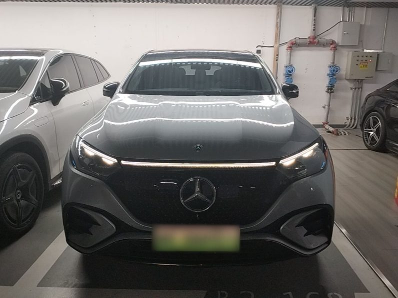 
								Mercedes-Benz EQE SUV 2023 500 4MATIC Special Edition full									