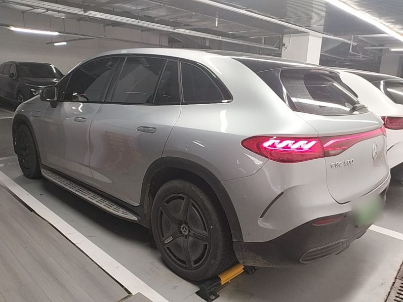
								Mercedes-Benz EQE SUV 2023 500 4MATIC Special Edition full									