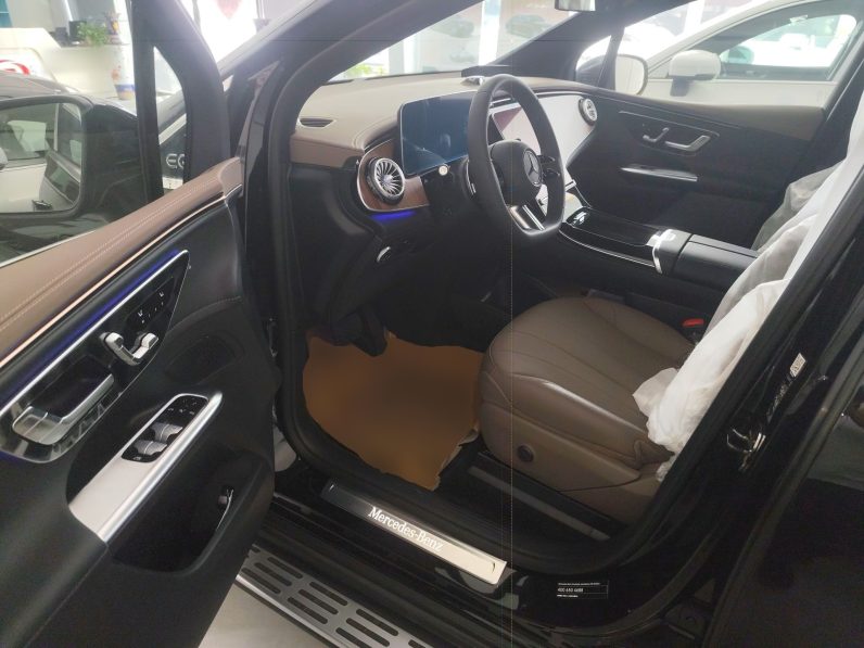 
								Mercedes-Benz EQE SUV 2024 500 4MATIC Pioneer Edition full									