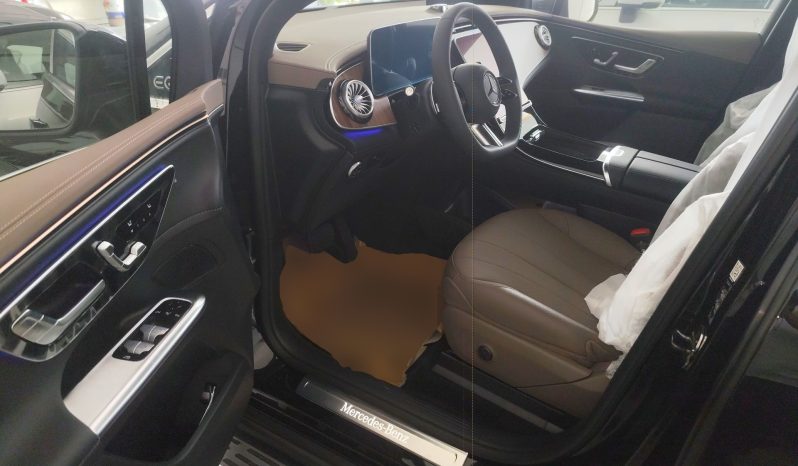 
								Mercedes-Benz EQE SUV 2024 500 4MATIC Pioneer Edition full									