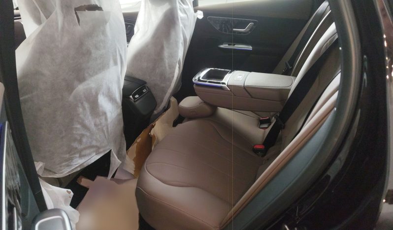 
								Mercedes-Benz EQE SUV 2024 500 4MATIC Pioneer Edition full									