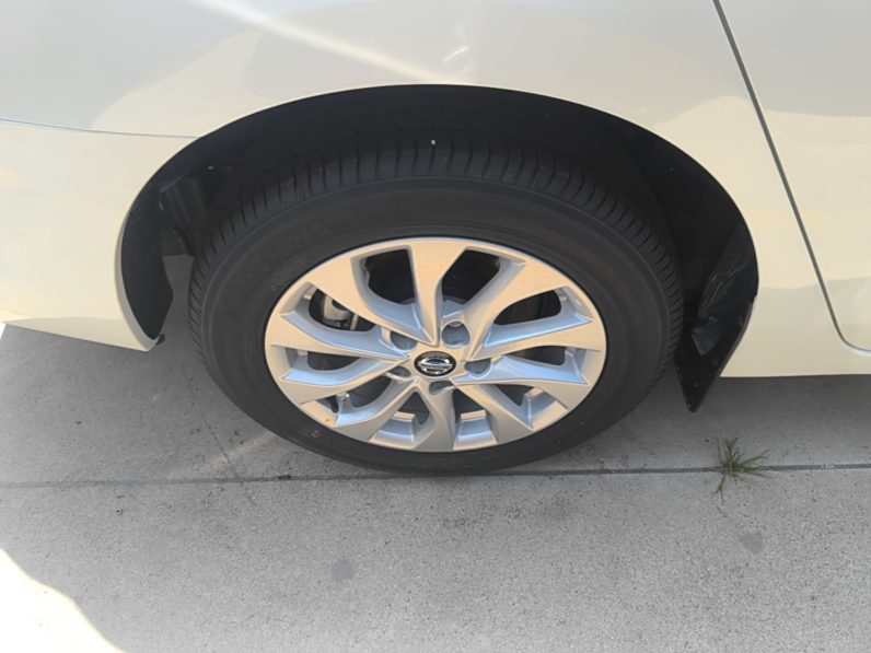 
								Nissan Sylphy 2024 Facelifted Three Classic 1.6XE CVT Comfort Edition full									