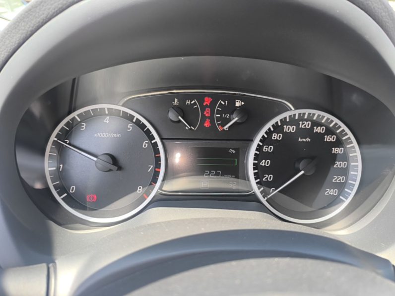 
								Nissan Sylphy 2024 Facelifted Three Classic 1.6XE CVT Comfort Edition full									