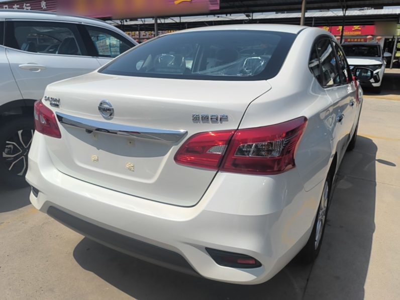 
								Nissan Sylphy 2024 Facelifted Three Classic 1.6XE CVT Comfort Edition full									