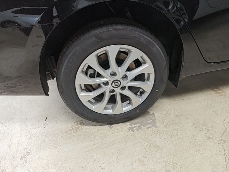 
								Nissan Sylphy 2024 Facelifted Three Classic 1.6XE CVT Comfort Edition full									