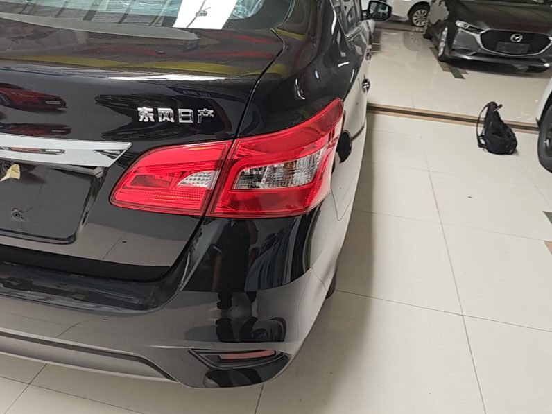 
								Nissan Sylphy 2024 Facelifted Three Classic 1.6XE CVT Comfort Edition full									