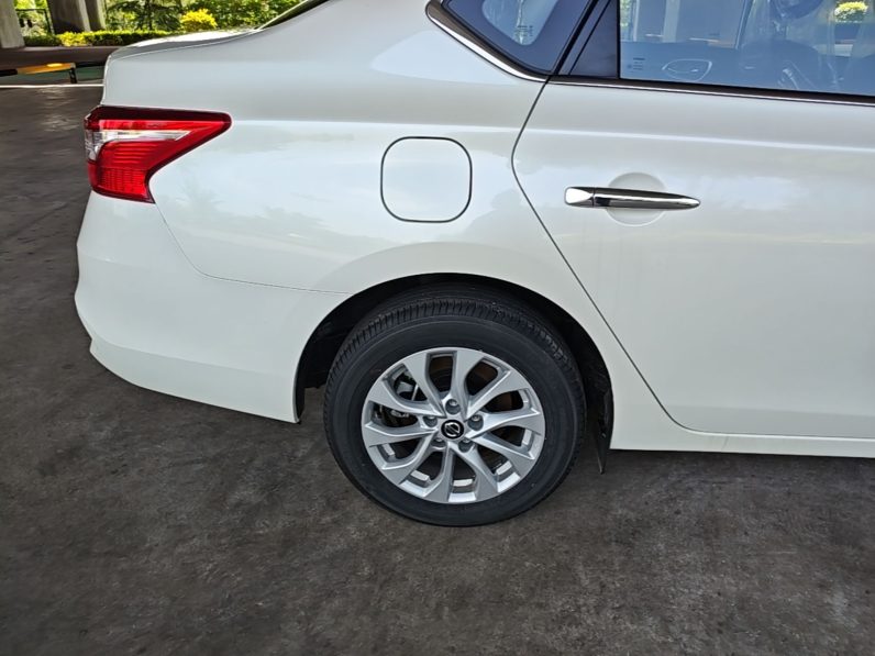 
								Nissan Sylphy 2024 Facelifted Three Classic 1.6XE CVT Comfort Edition full									