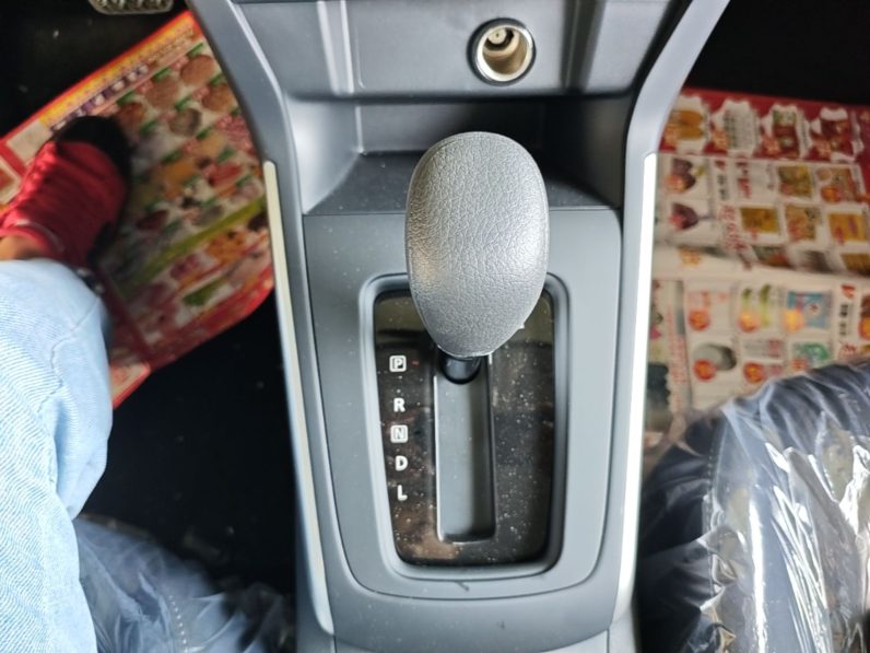 
								Nissan Sylphy 2024 Facelifted Three Classic 1.6XE CVT Comfort Edition full									