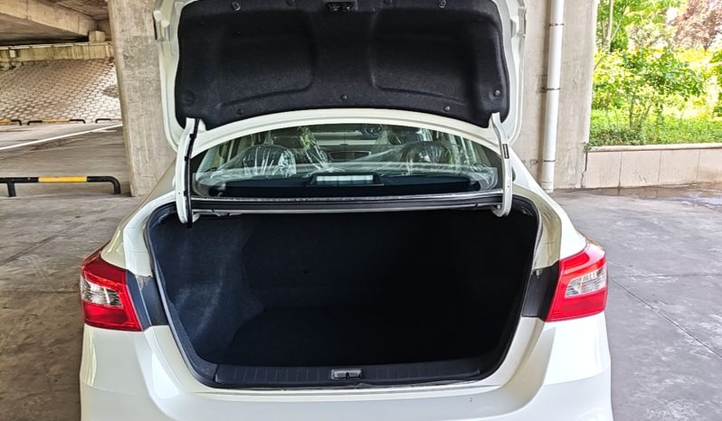 
								Nissan Sylphy 2024 Facelifted Three Classic 1.6XE CVT Comfort Edition full									
