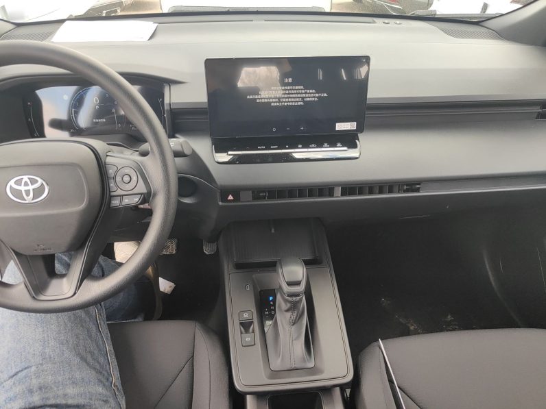 
								Toyota Corolla Cross 2026 Model 2.0L Pioneer Edition full									