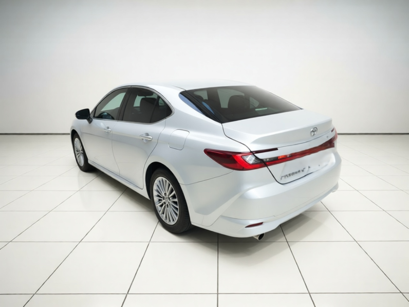 
								Toyota Camry 2026 Model 2.0GVP Luxury Edition full									