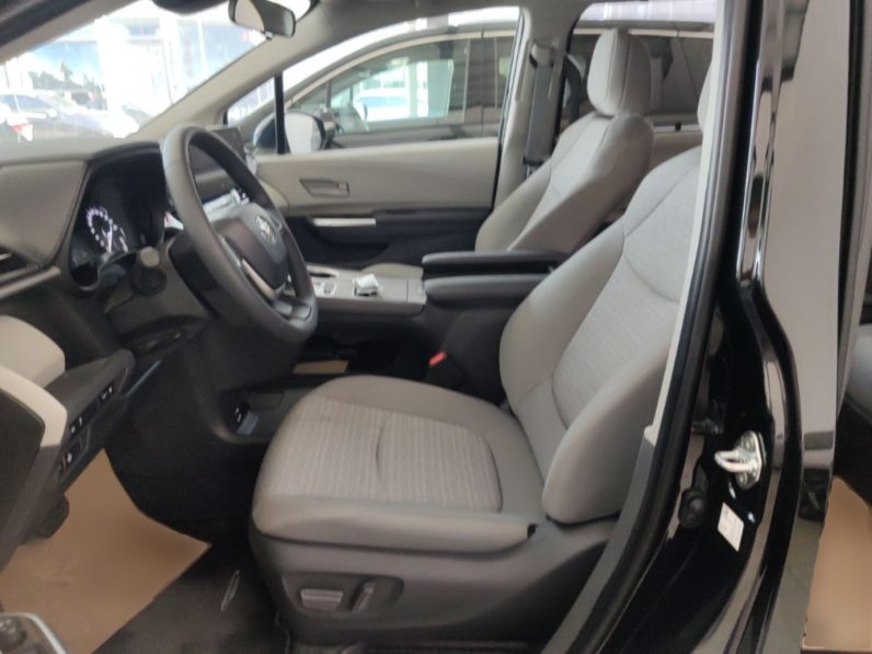 
								Toyota SIENNA 2026 Model 2.5L Dual-Engine Two-Wheel-Drive Comfort full									